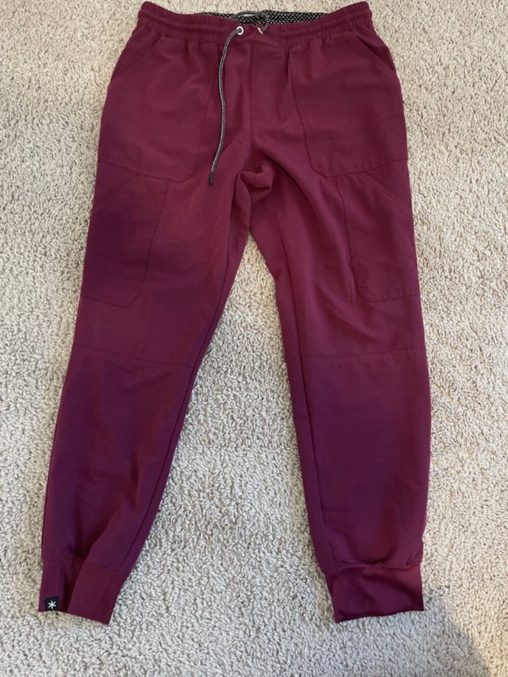 Beyond Scrubs Women’s Size Petite Small Jogger Scrub Pants Burgundy